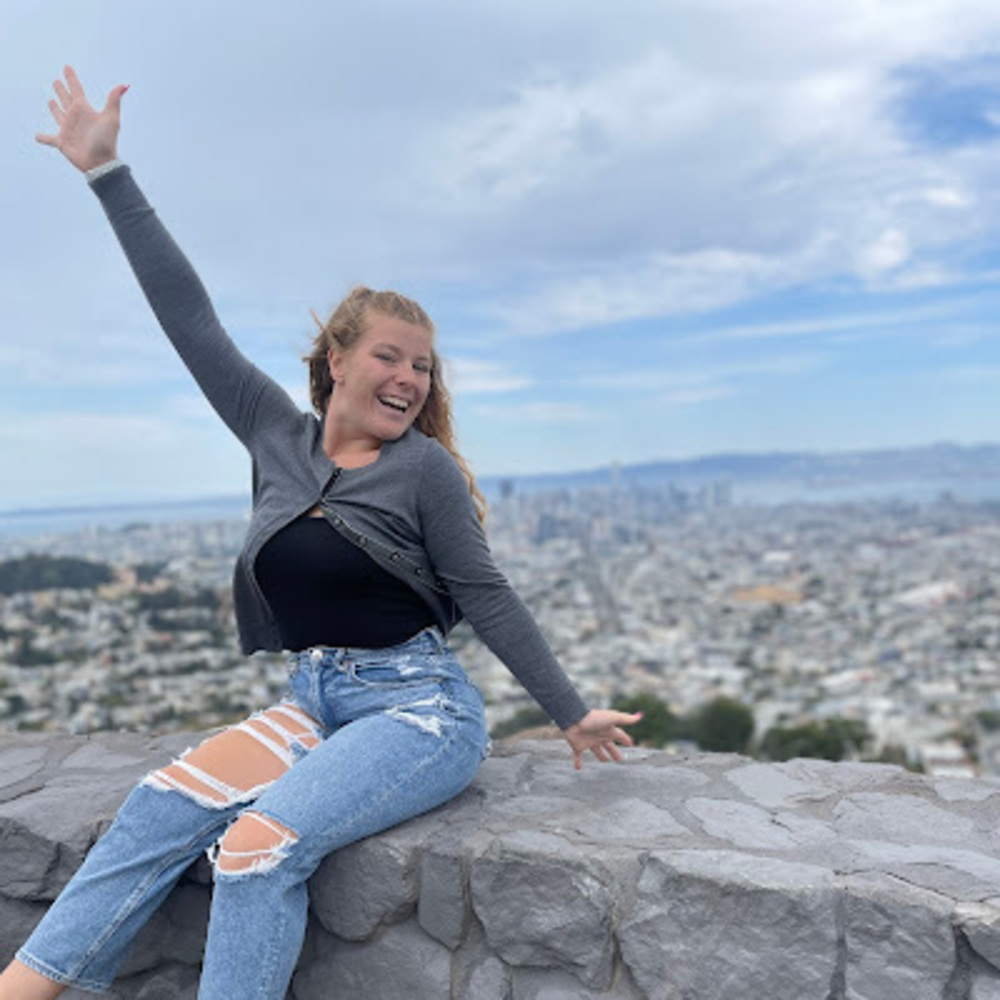 Meet your Posher, Liz